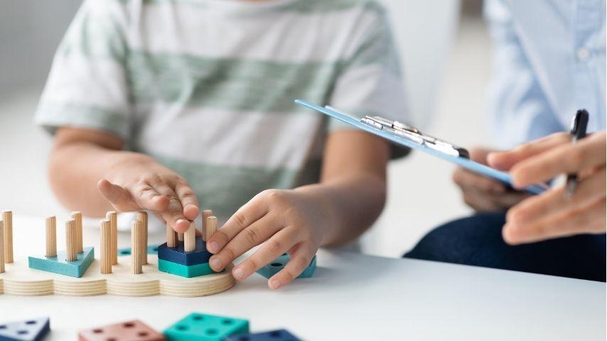 Supporting a Child&rsquo;s Mental Health and Family Stress During ECMO &mdash; Tips from Parents Who&rsquo;ve Been There