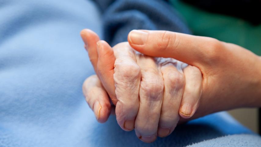 The Caring Touch of Nurses, Giving Hope at the End of Life