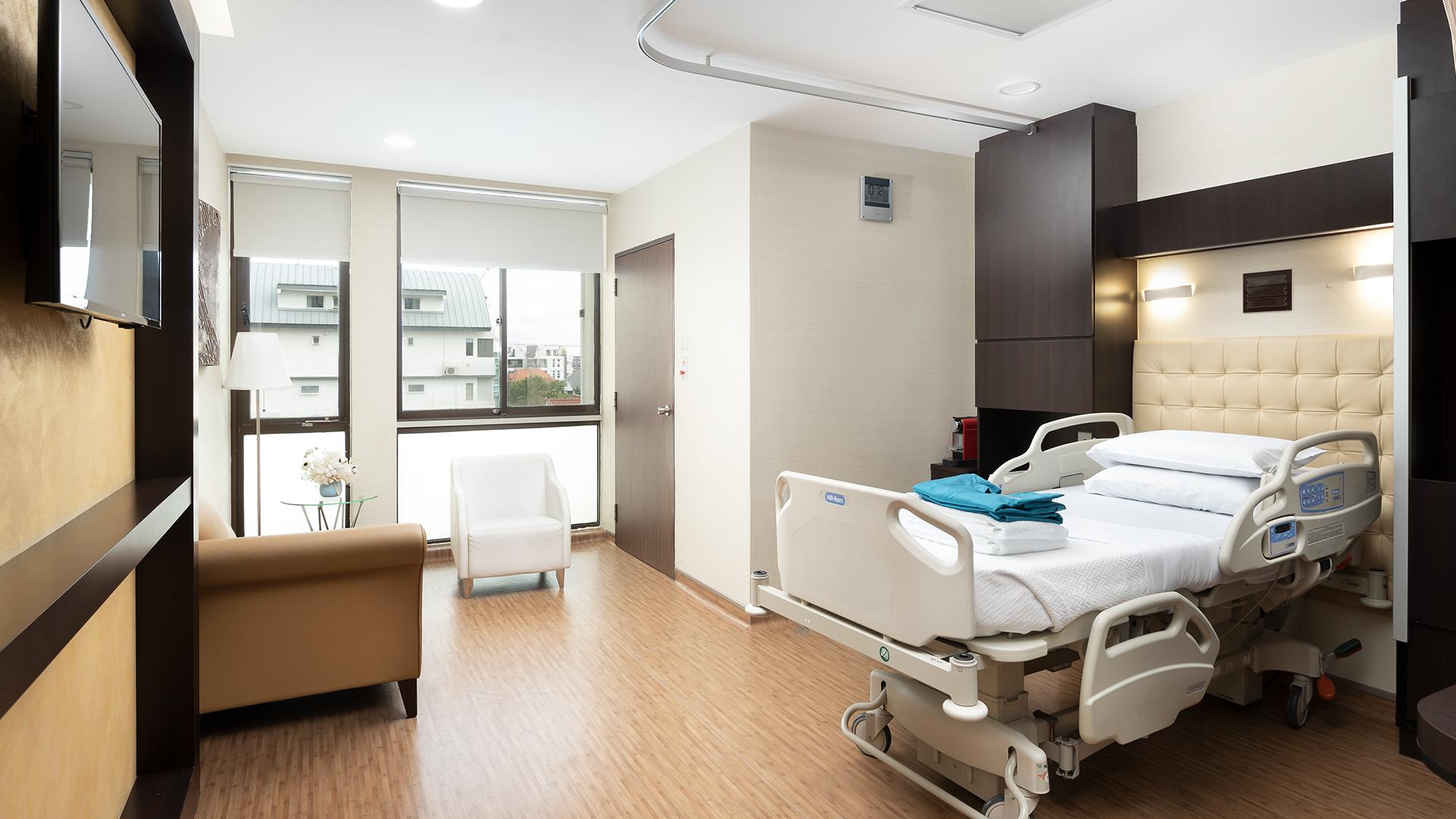 Parkway East Hospital Orchid / Hibiscus Suite