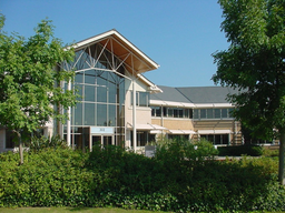 HS  UK Cambridge science park  from outside