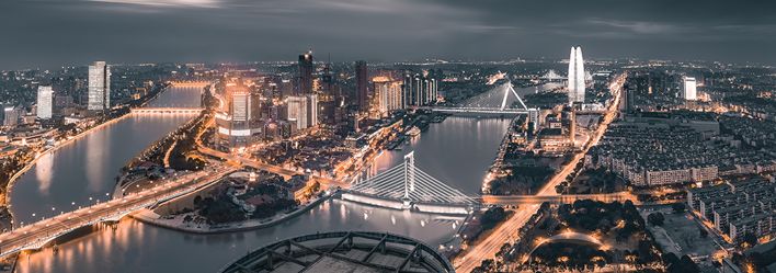 HS COM LISA and IANOS fiber management systems support critical data centers