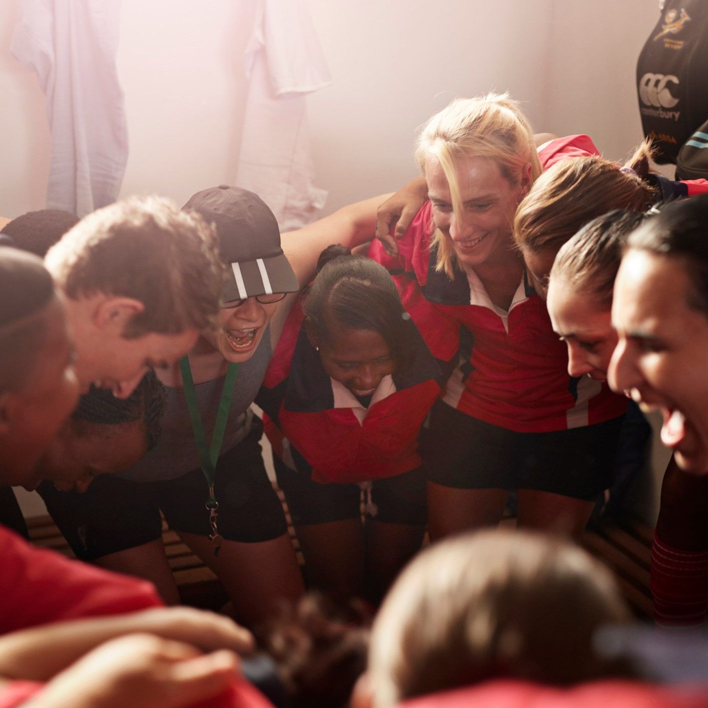 team in a circle – foster psychological safety