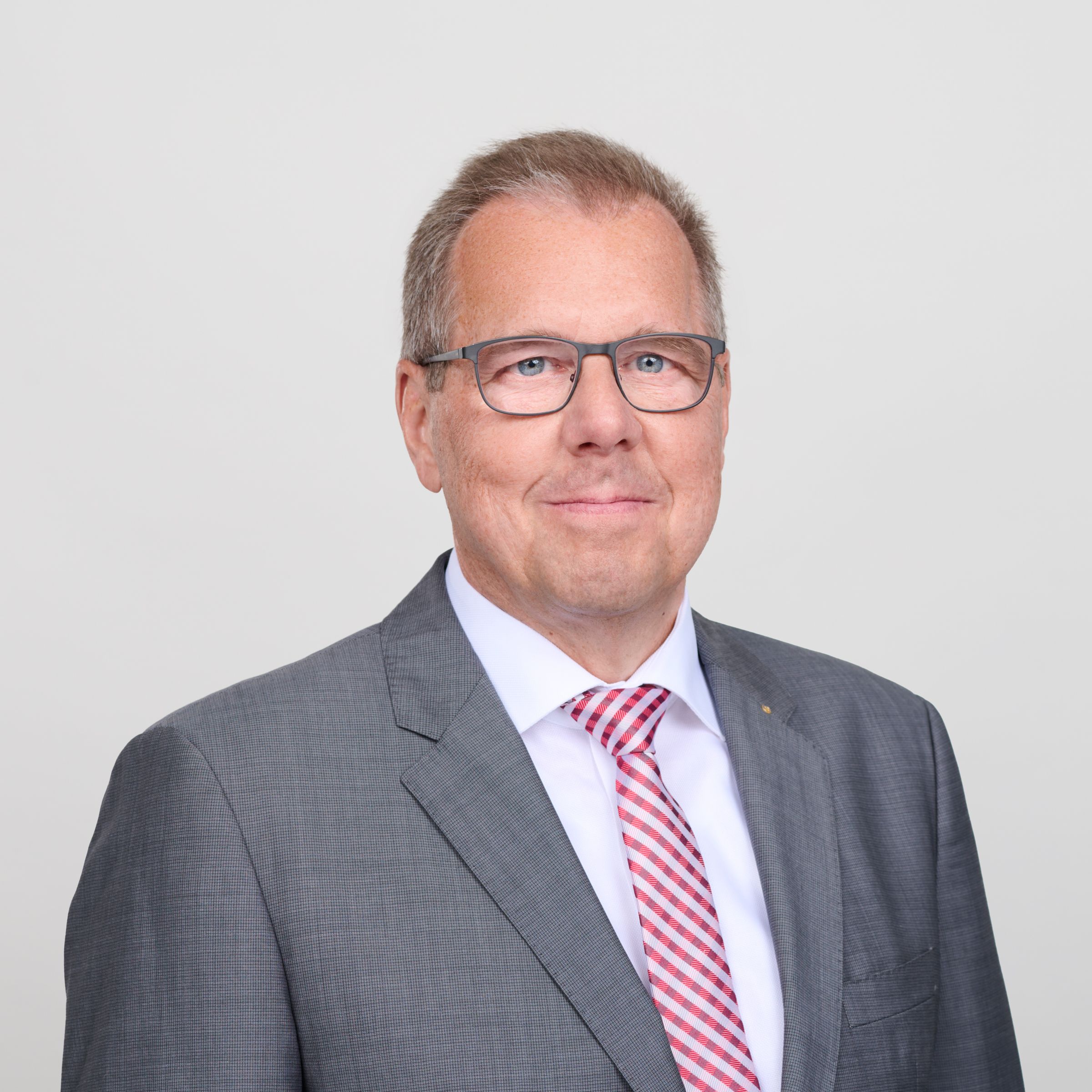 Board of Directors Urs Kaufmann with tie