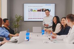 HS employees Warren USA