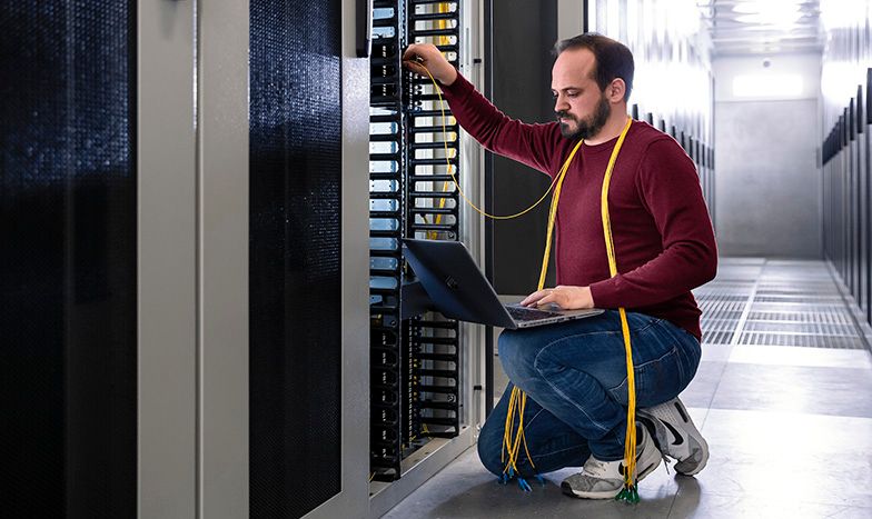 HS COM Connect your data center to growth