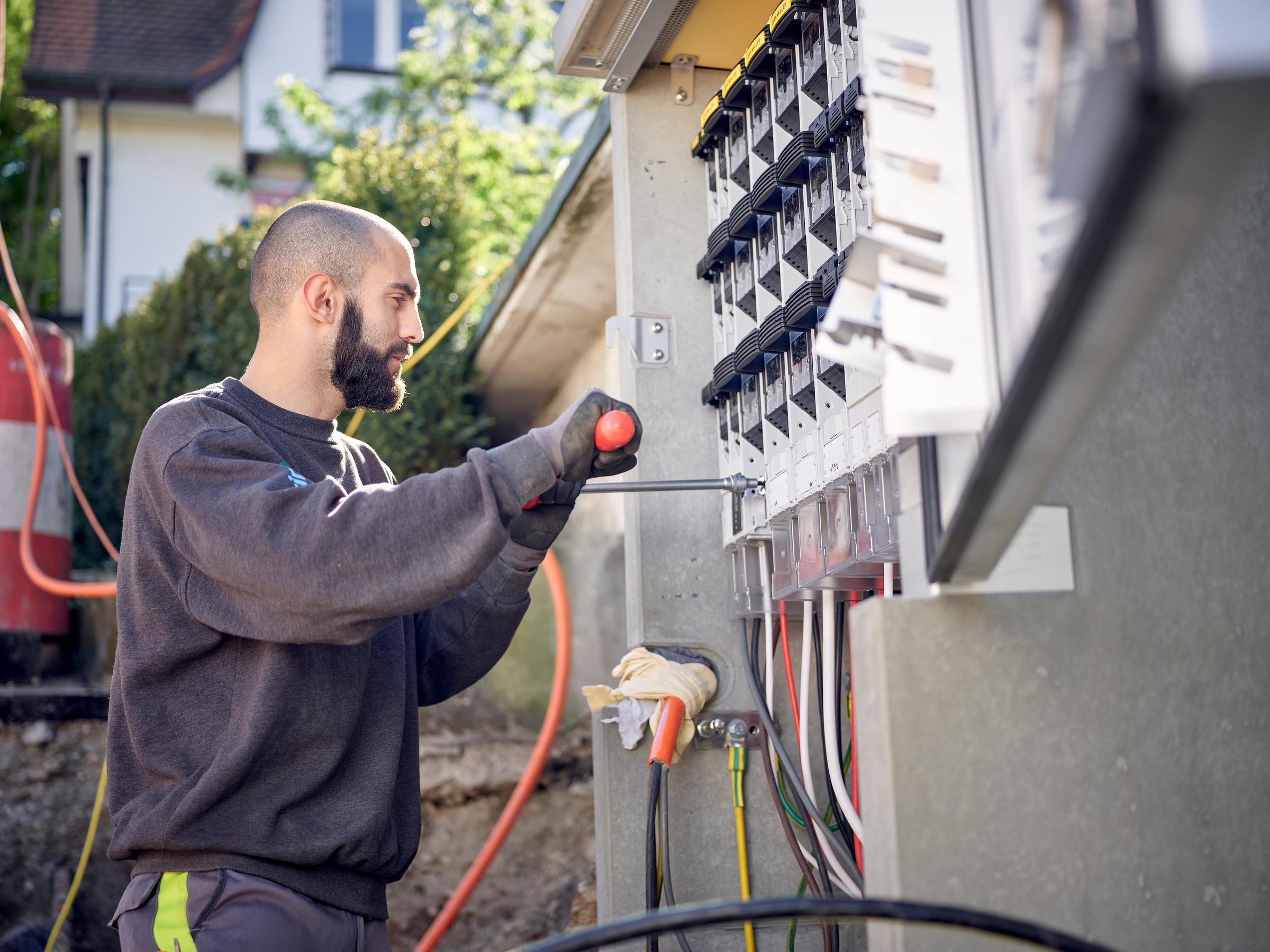 200423_PRI_Netzelektriker_379