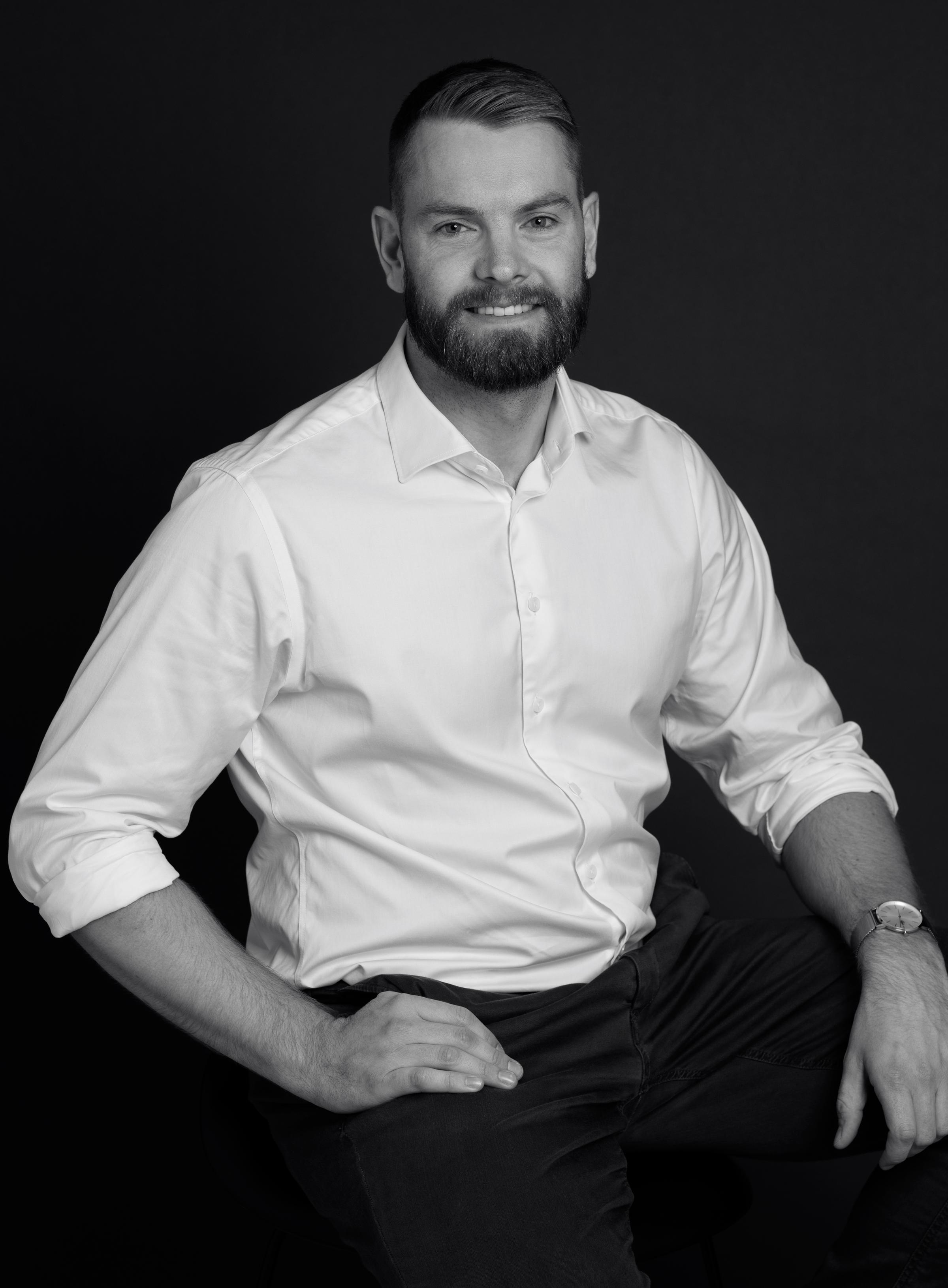 Fredrik Christoffersen Henning Larsen