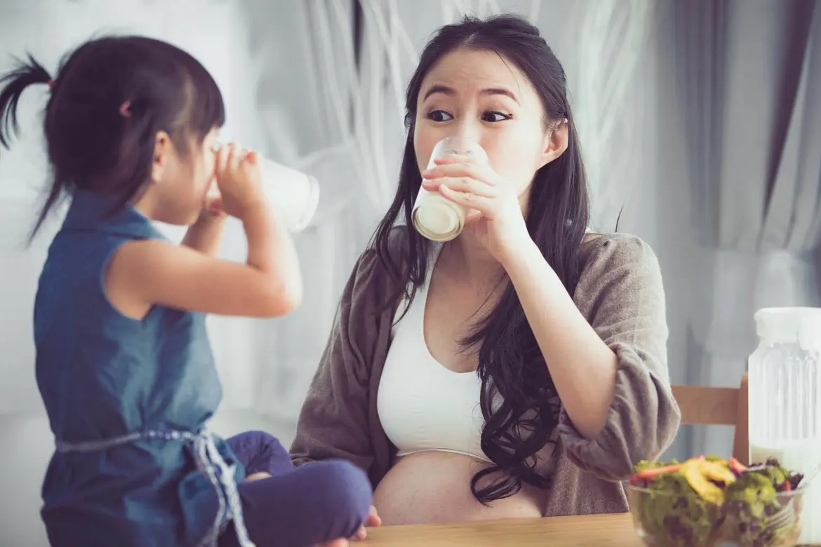 Bạn có nên ăn nhiều sản phẩm sữa?