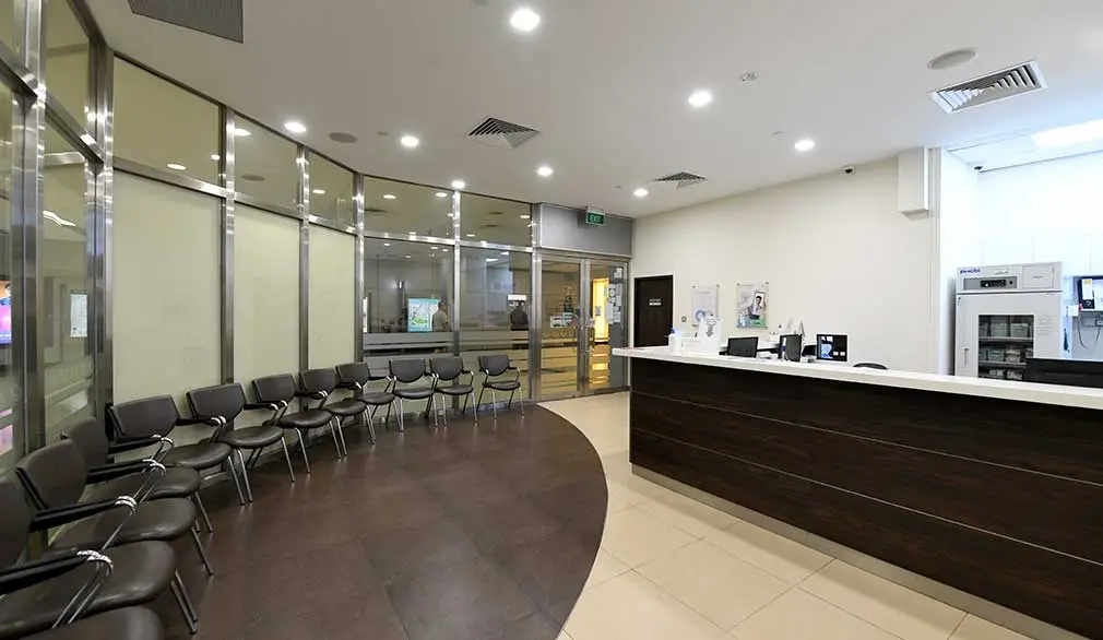 Parkway Shenton Medical Clinic, Esplanade MRT, Main counter