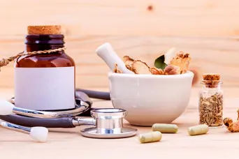 Can TCM Complement Western Medicine?