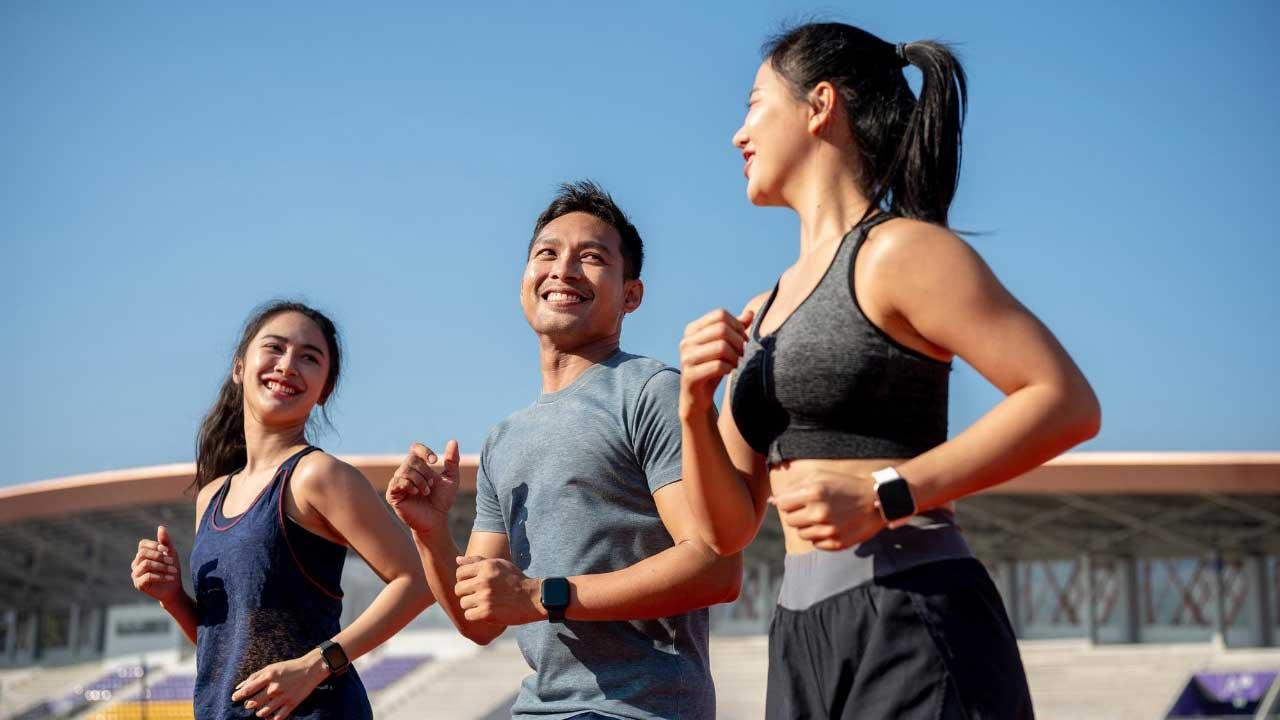 Level up your health - 3 people jogging