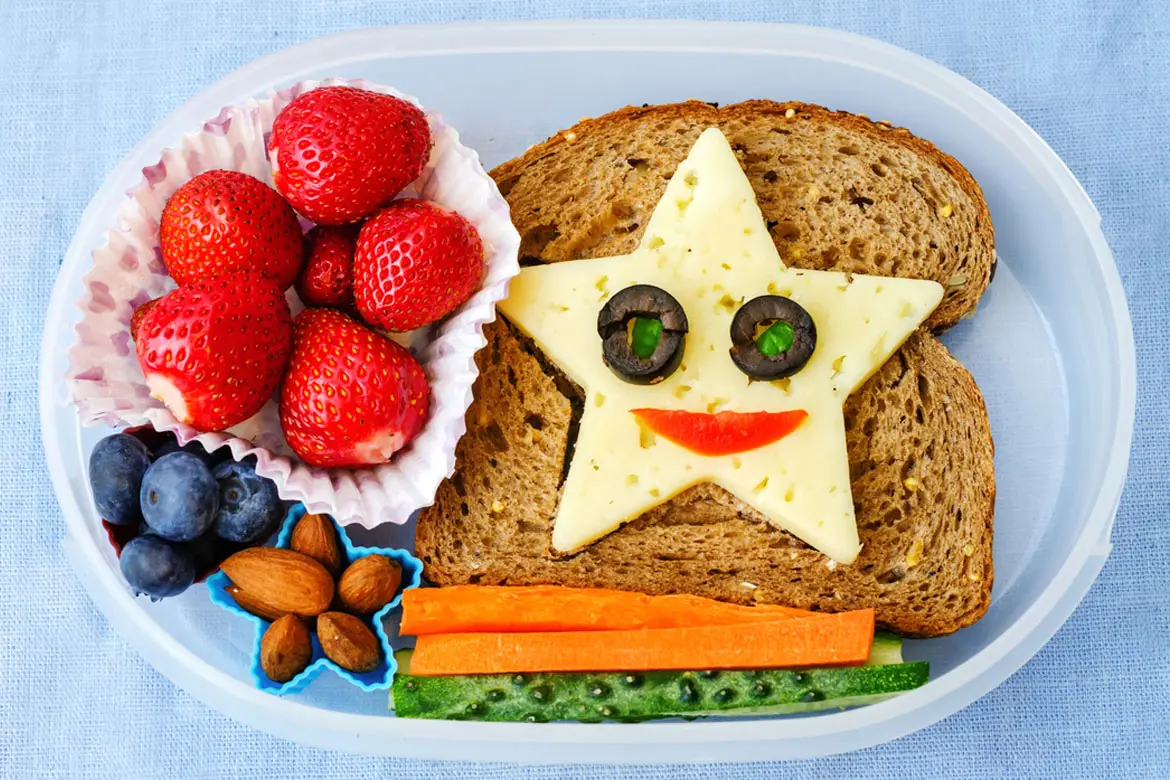 Fun and Healthy Snacks You can Make with Your Kids