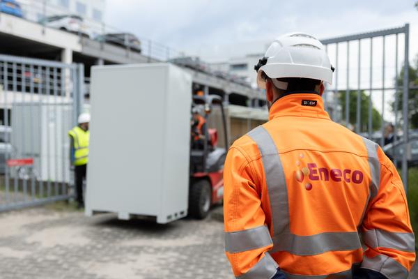 Batterij opslag iWell bij Eneco World