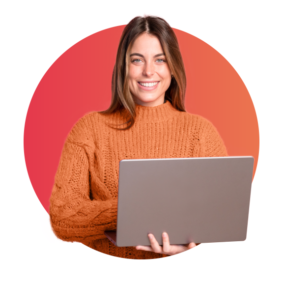 Une femme avec un ordinateur portable