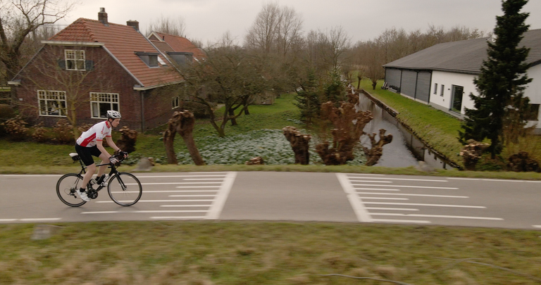 Thomas op de fiets