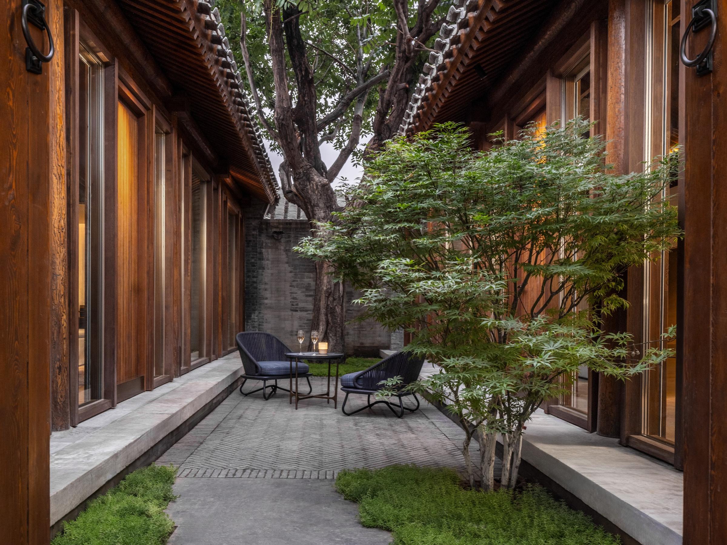 Premier Courtyard
