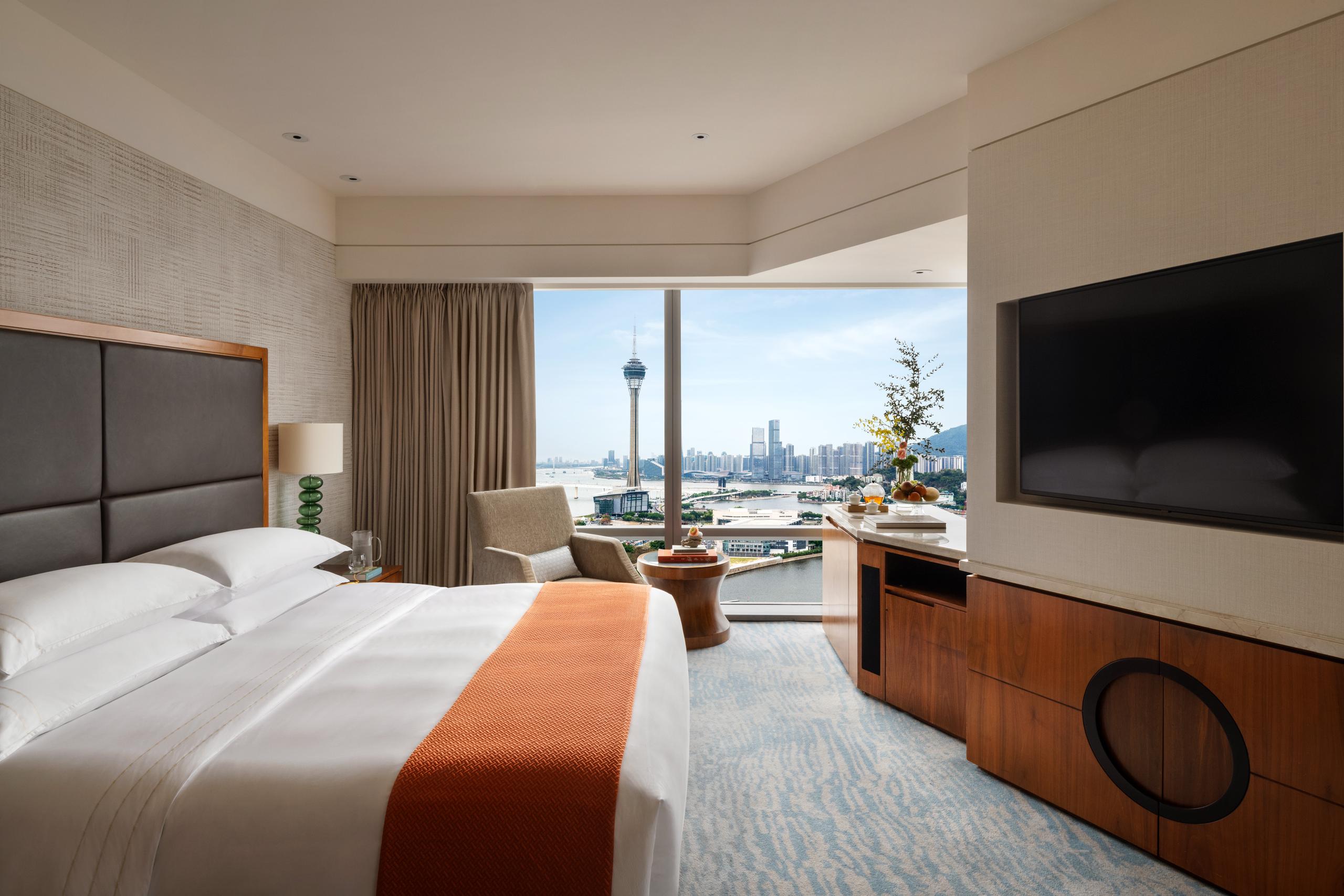 Deluxe Tower View Room - 1 King