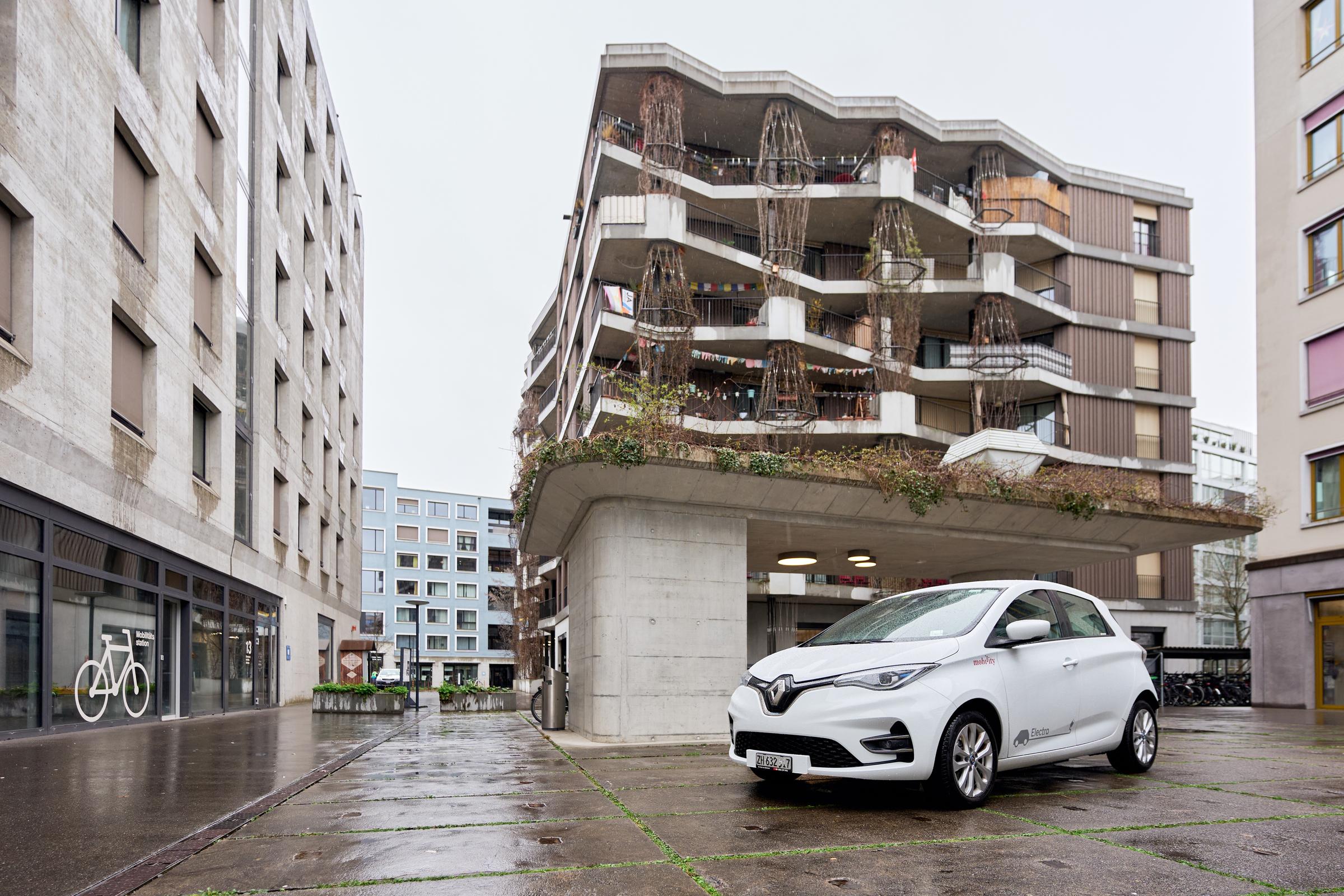 Rent a Car Zurich: Flexible & Affordable with Mobility | Mobility