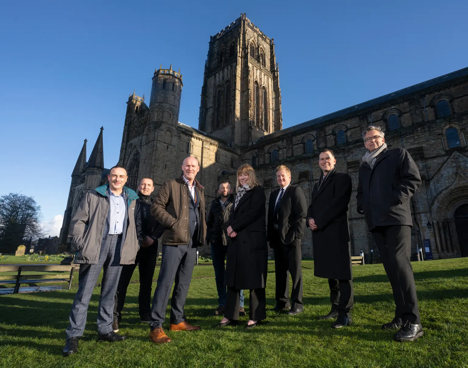 Il team del progetto di illuminazione della Cattedrale di Durham 2022