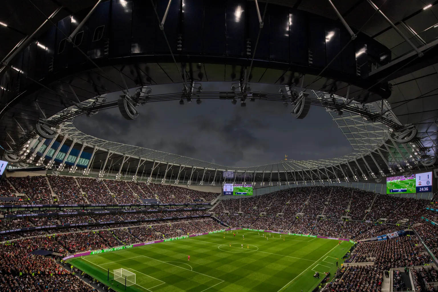Tottenham Hotspur Stadion, UK