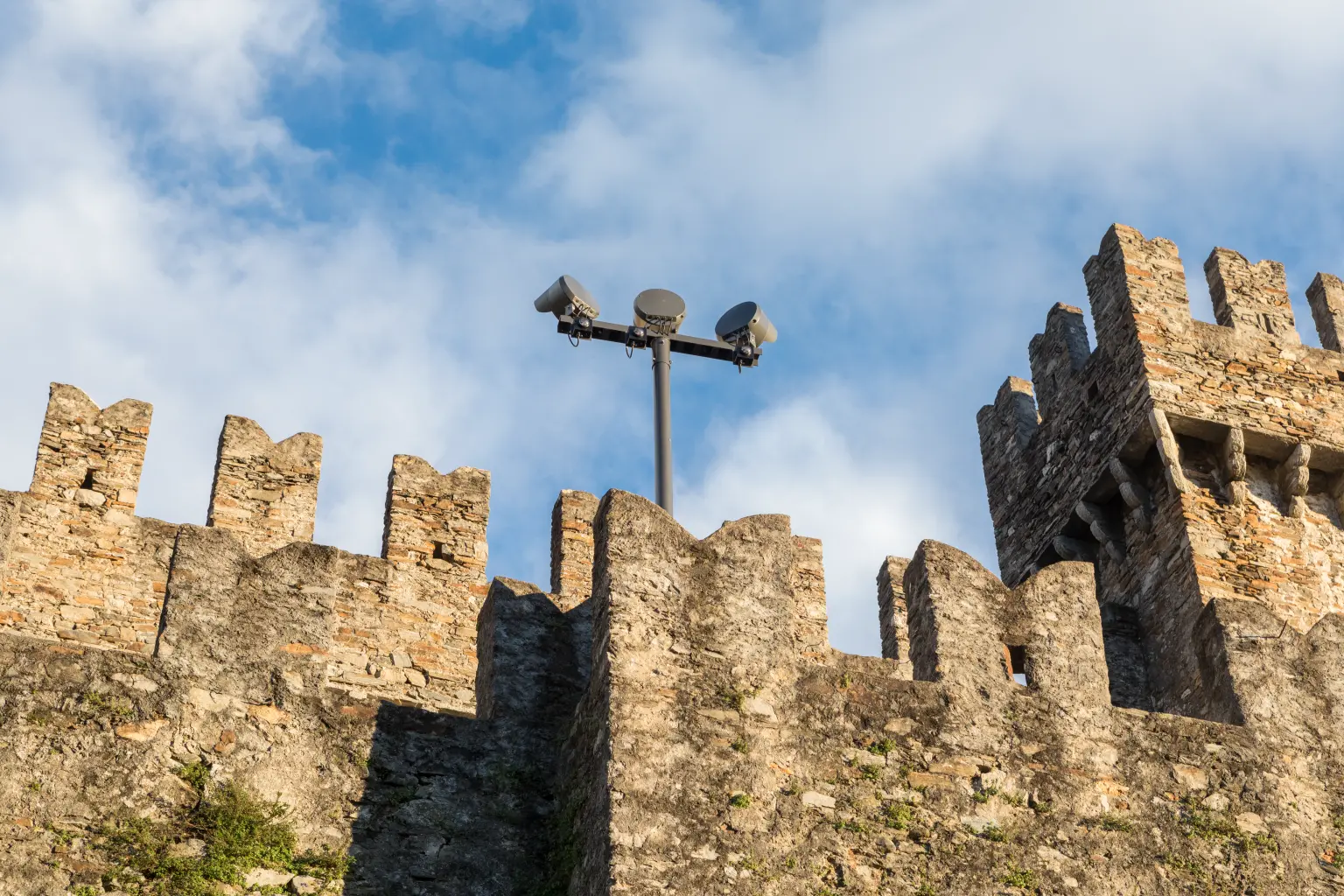 Proiettore Contrast di Thorn Lighting utilizzato alla Fortezza di Bellinzona 