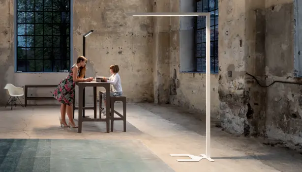 The colourful mosaic windows of the famous Notre Dame Cathedral in Paris are illuminated by unique luminaires from Zumtobel.