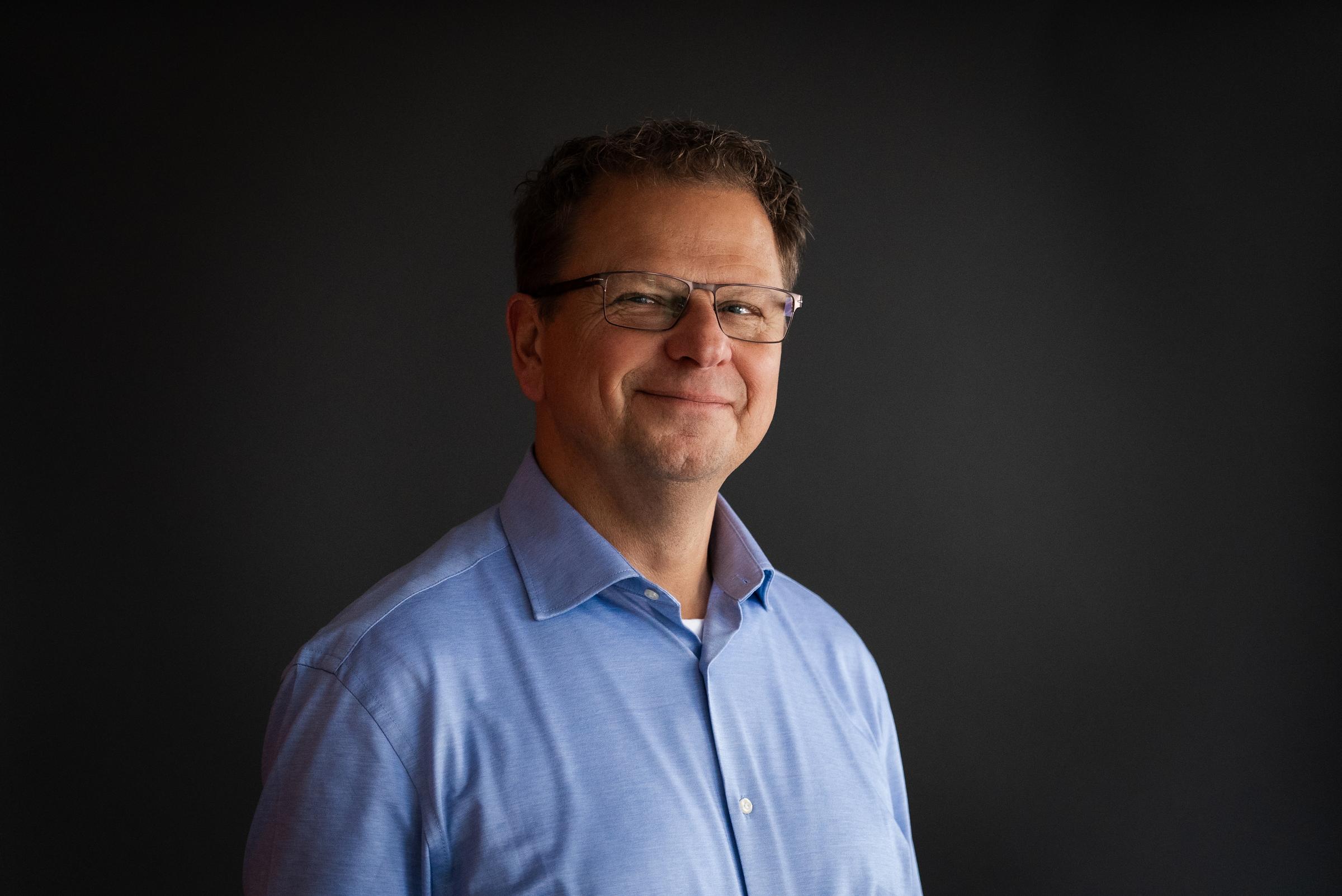 A headshot of Niklas Birgetz