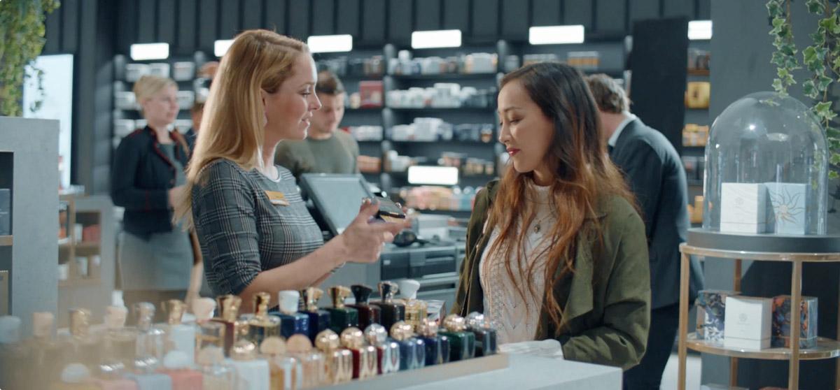 De Bijenkorf: Verwelkom high-end klanten met personalisatie in de winkel