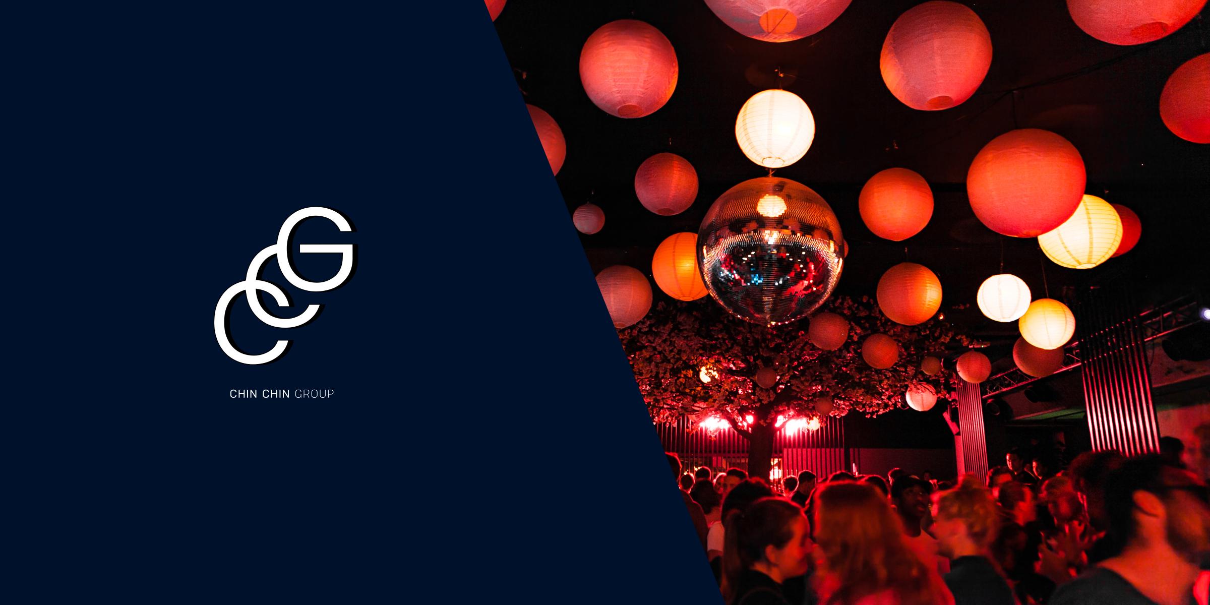 Chin Chin Group-logo naast een levendige feestscene met hangende lantaarns en een discobal.