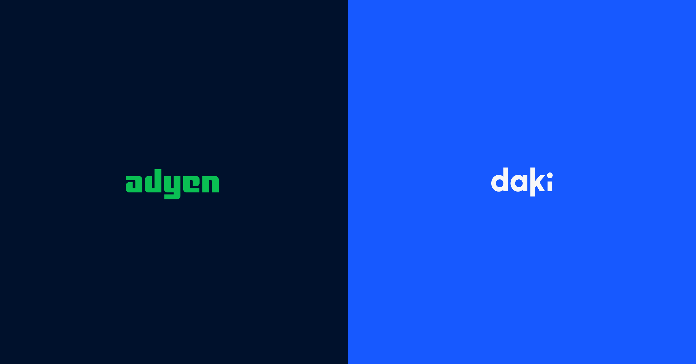 Tela dividida com logo Adyen em verde escuro à esquerda e logo Daki em azul claro à direita