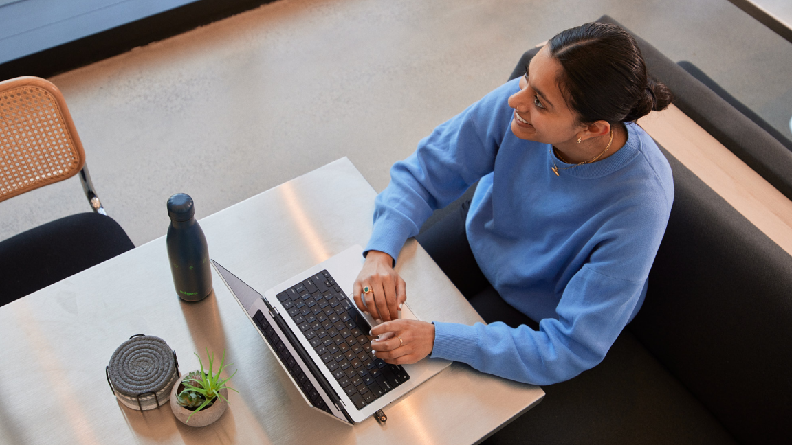 Ansatt i Adyens tekniske team på kontoret