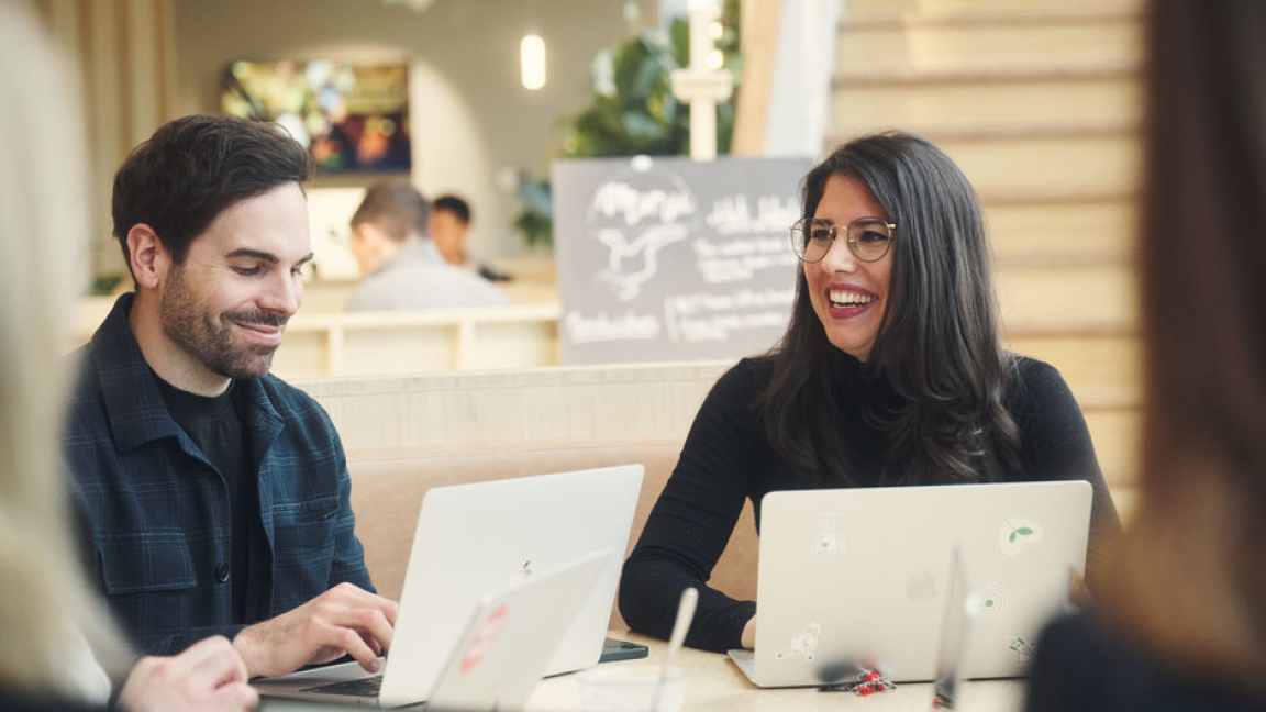 Ansatte i Adyens driftsteam på kontoret