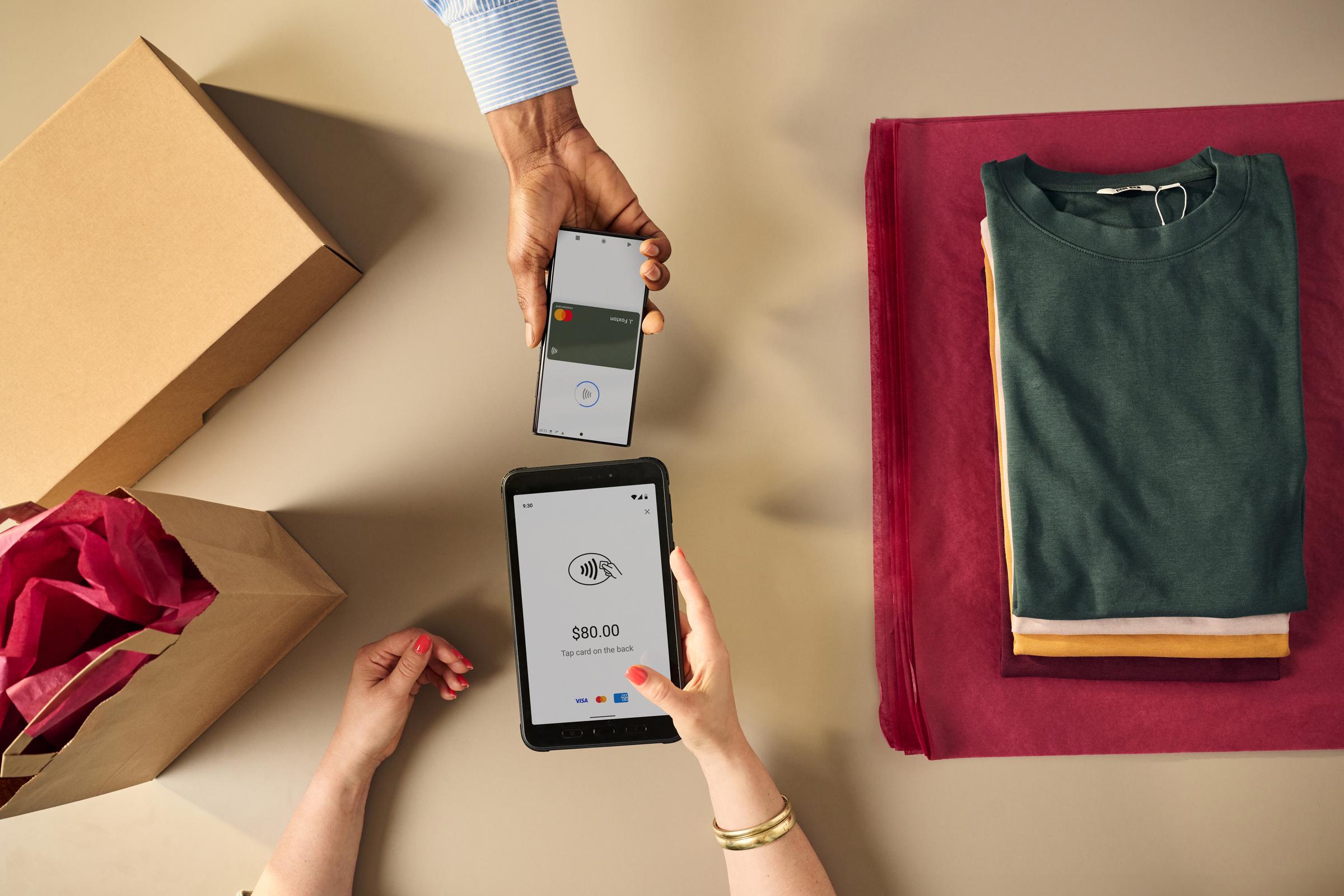 Using Tap to pay on Android in a clothing and fashion store