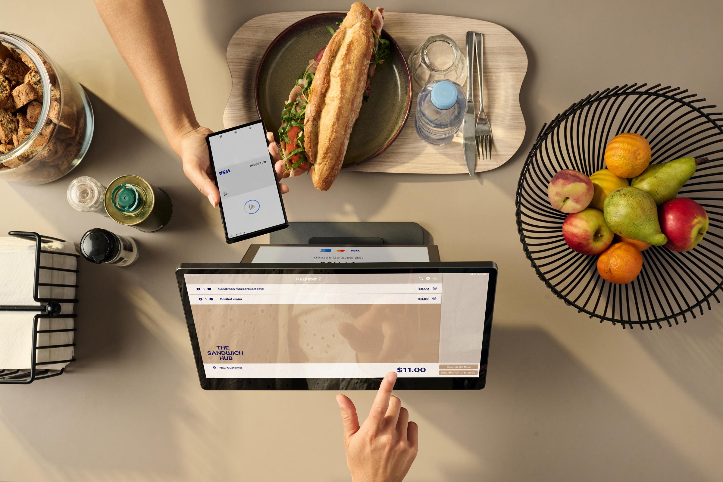 Brug af Tap til betaling på Android i en hurtigservice (QSR)