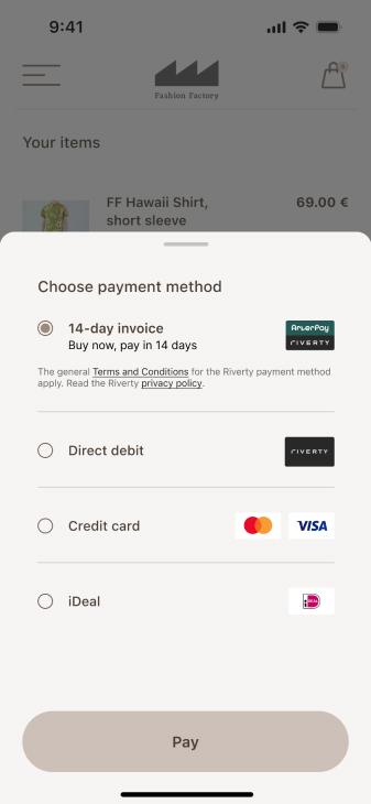 Mobile checkout screen with payment options including Adyen's 14-day invoice via Riverty.