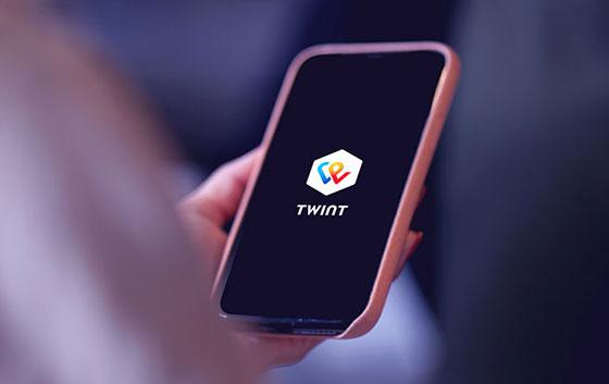 twint-smartphone-hand.jpg