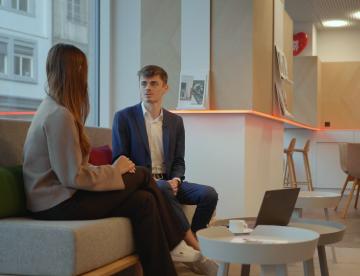 teaser-jobs-des-monats-praxisausbilderIn-young-talents-360x276px.jpg