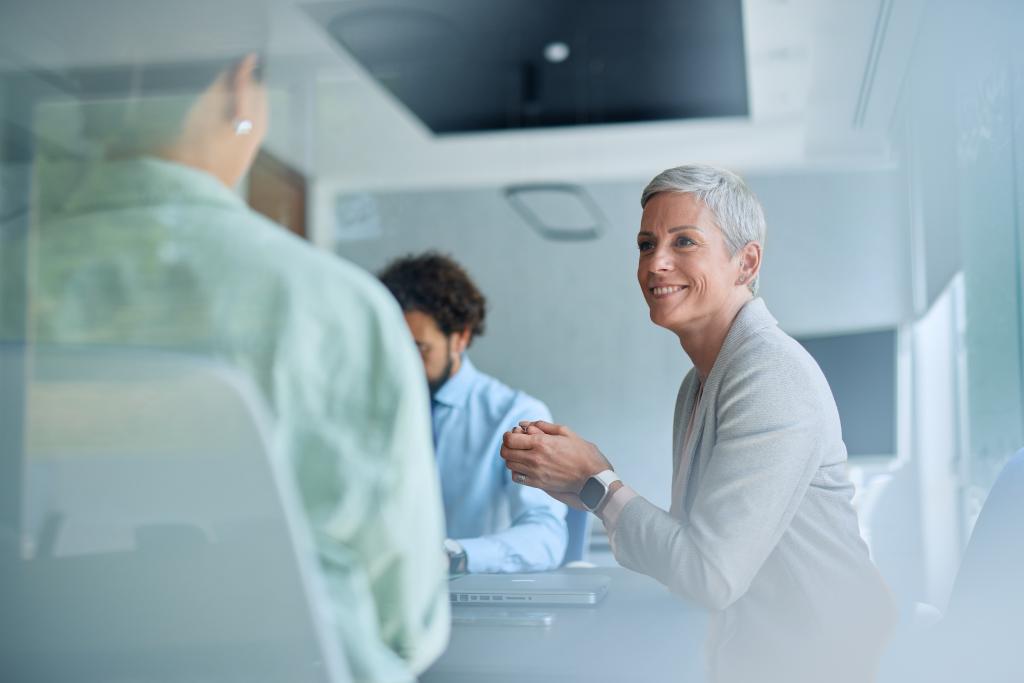 Zwei Geschäftskunden im Beratungsgespräch bei der Basellandschaftlichen Kantonalbank