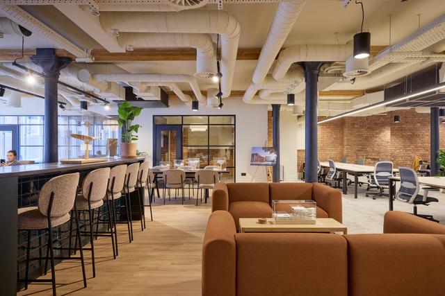 117 Portland Street example office