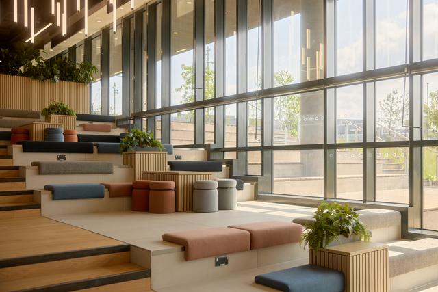 Spanish steps at No1 BHIC