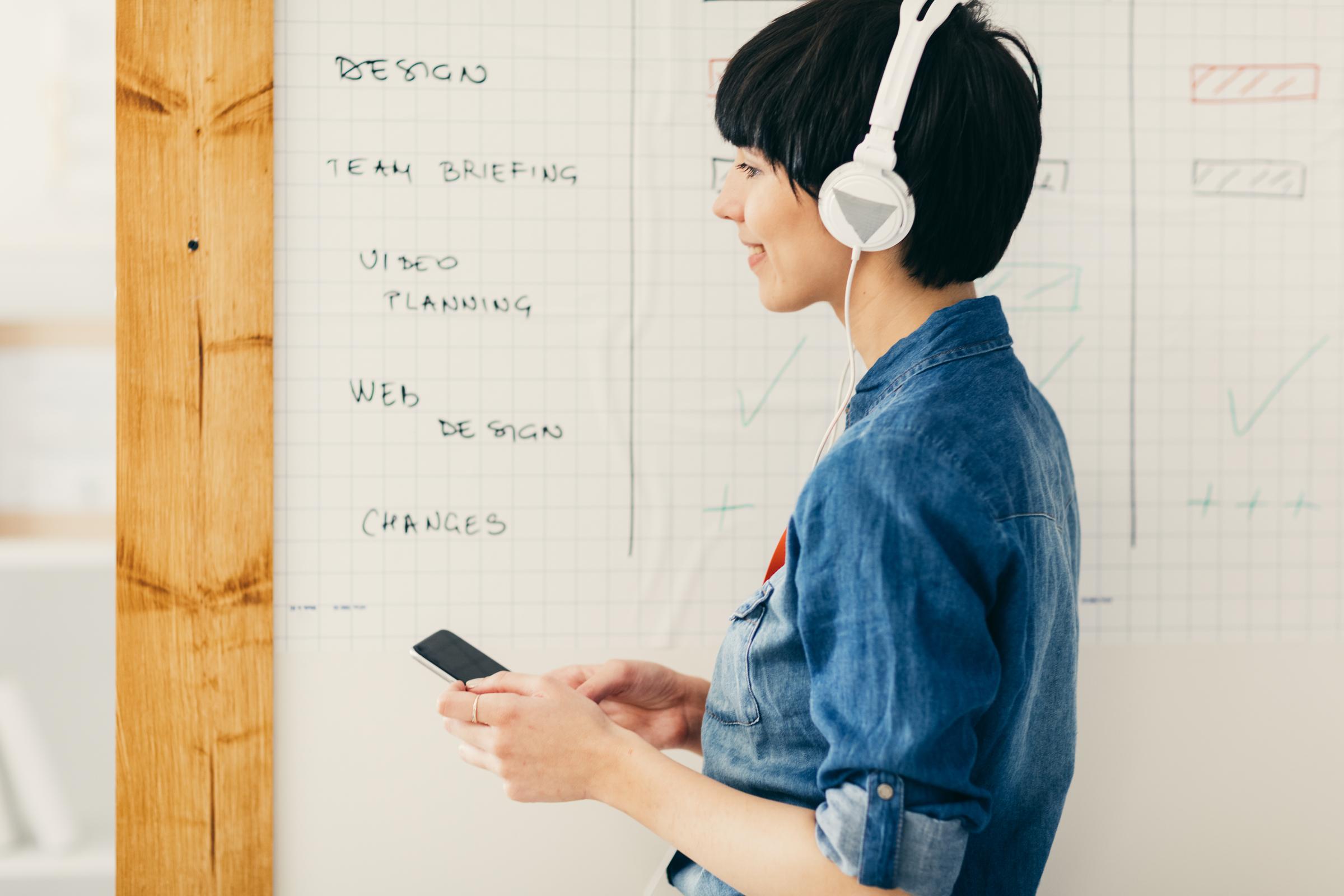 Playlists y podcasts para mejorar tu productividad y concentración