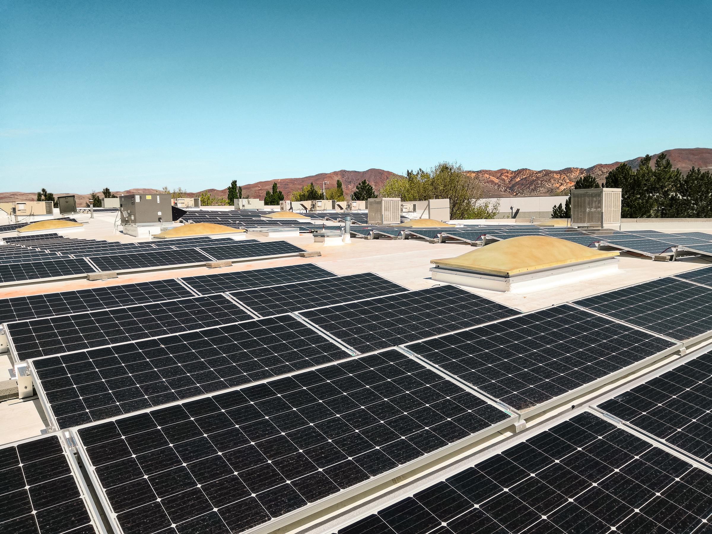 Hamilton Medical Inc. Reno; roof with photovoltaic system