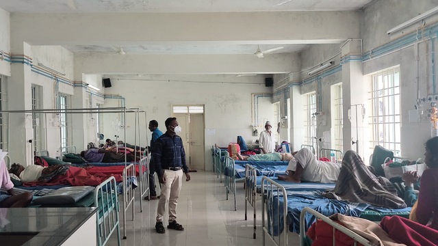 在印度的 10-bed ICU