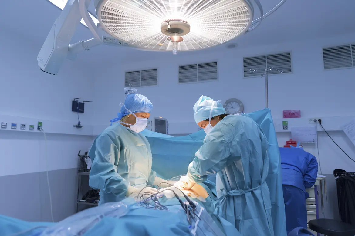 The Benefits of Minimally Invasive Surgery in Treating Colorectal Cancer