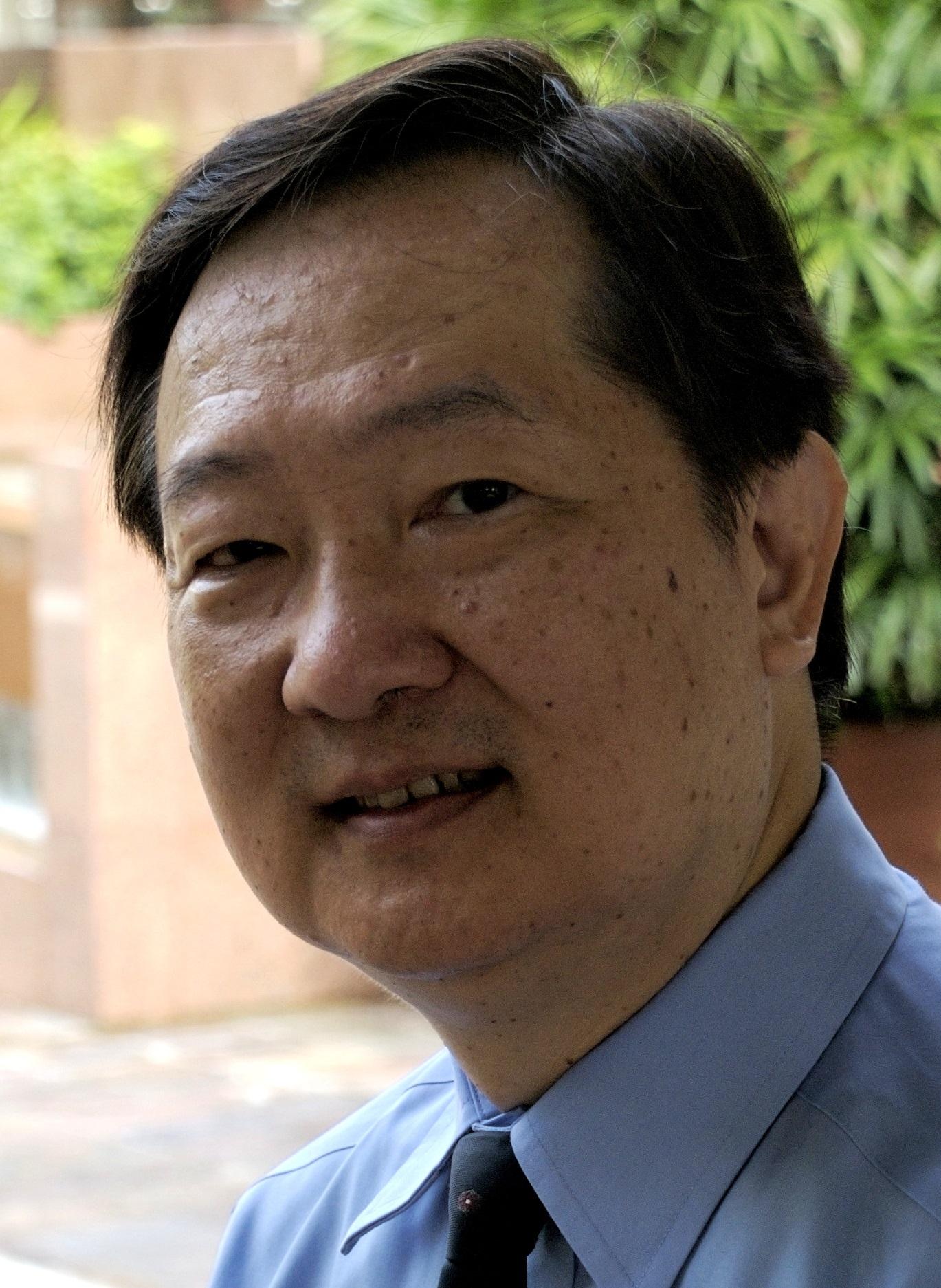 Dr Lyen Kenneth Reginald