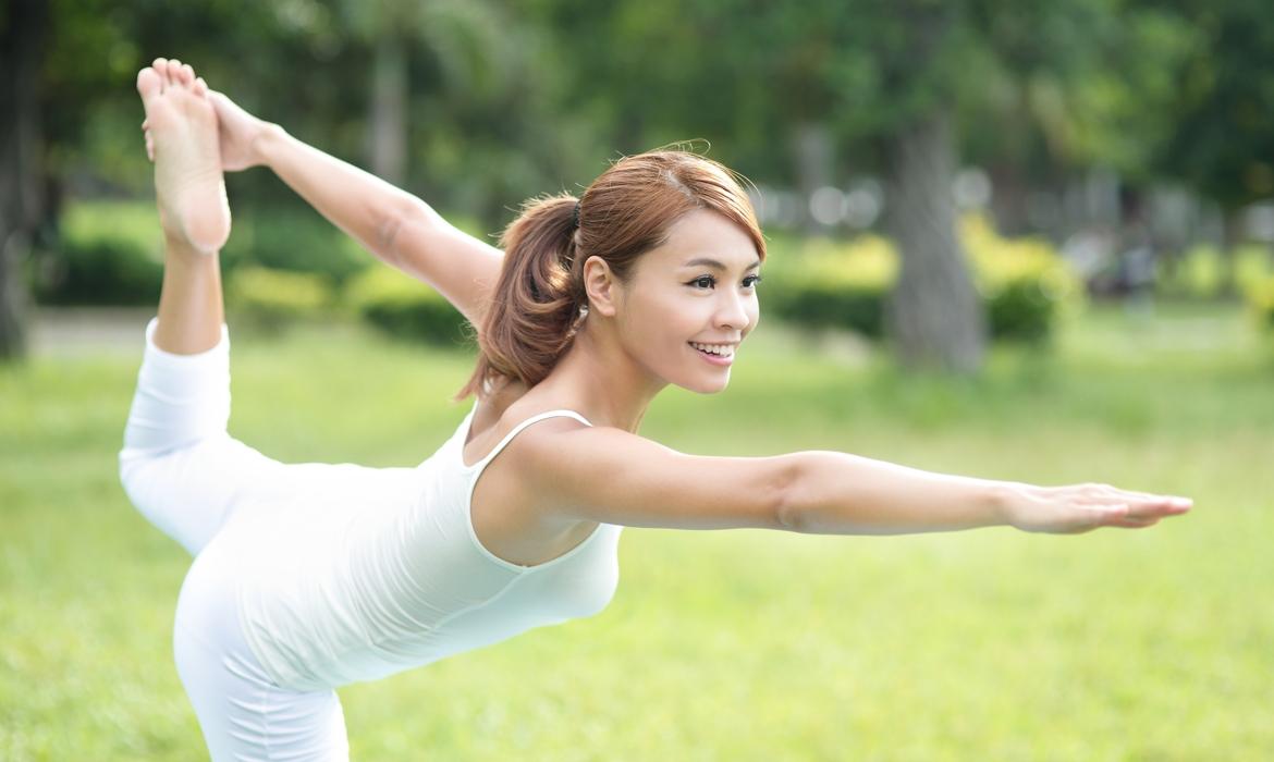 woman-stretching-main-d