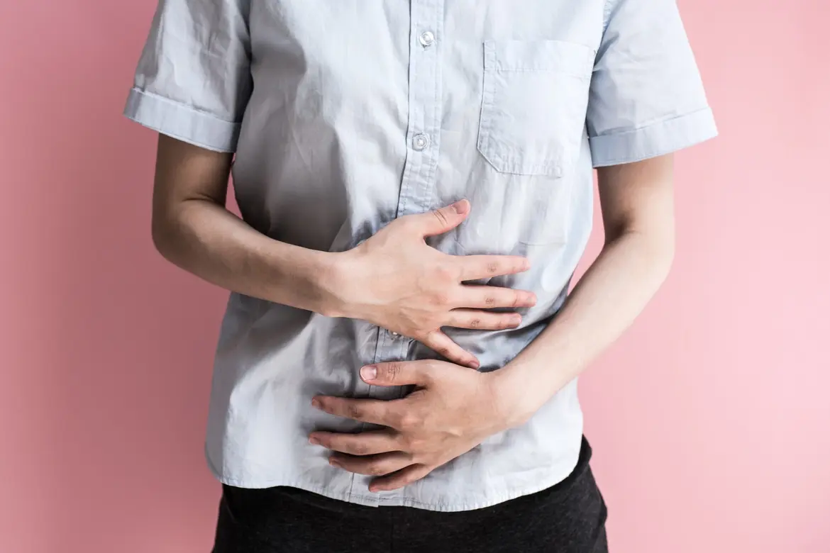 Stomach bloating: Bloated stomach pain is a warning sign of these