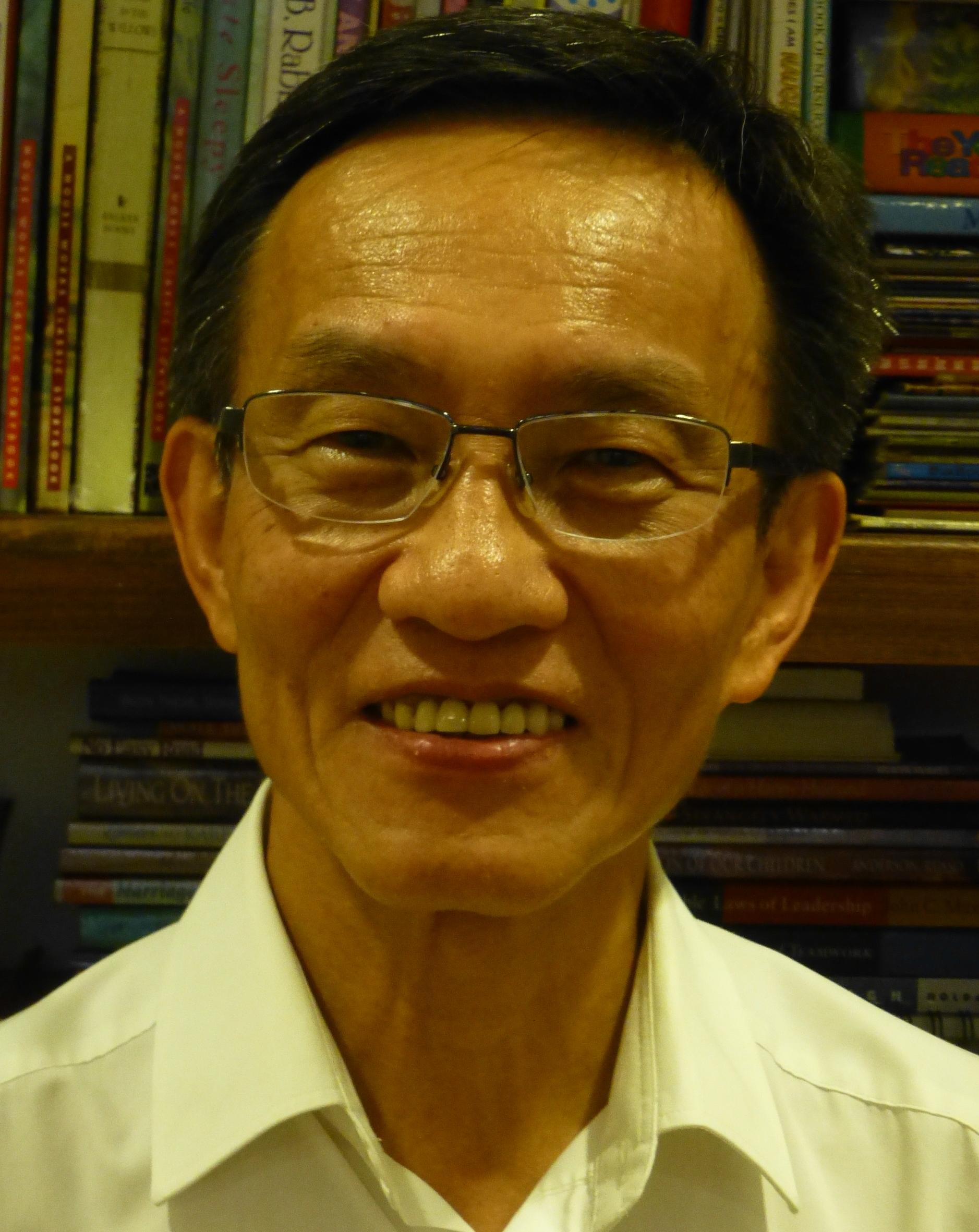Dr Chong Siong Eng Roland - 消化科