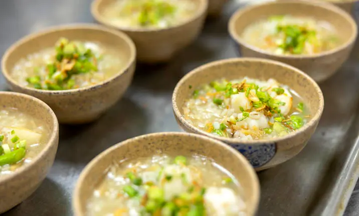 Seafood porridge plating