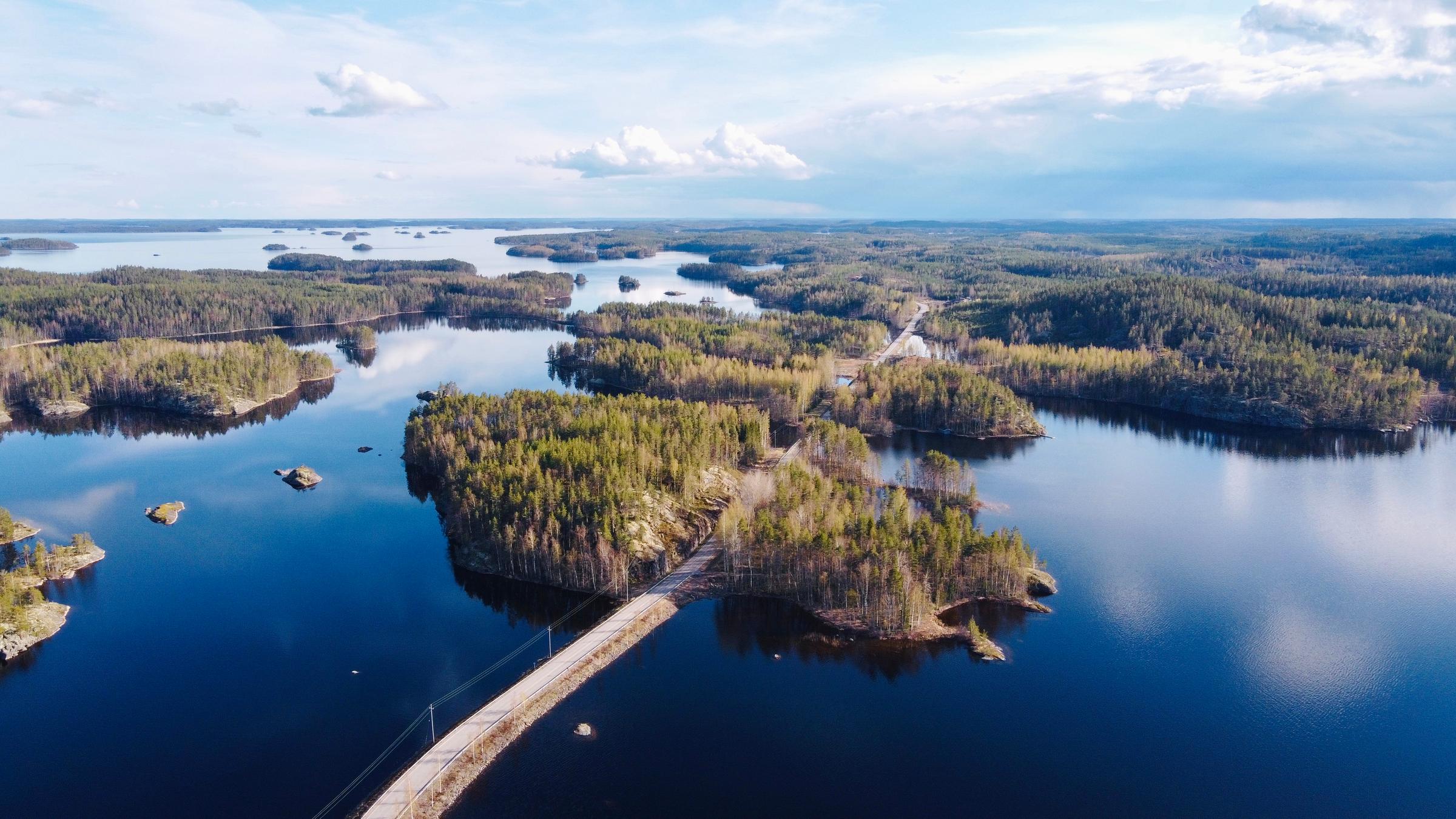 Suomalainen järvimaisema